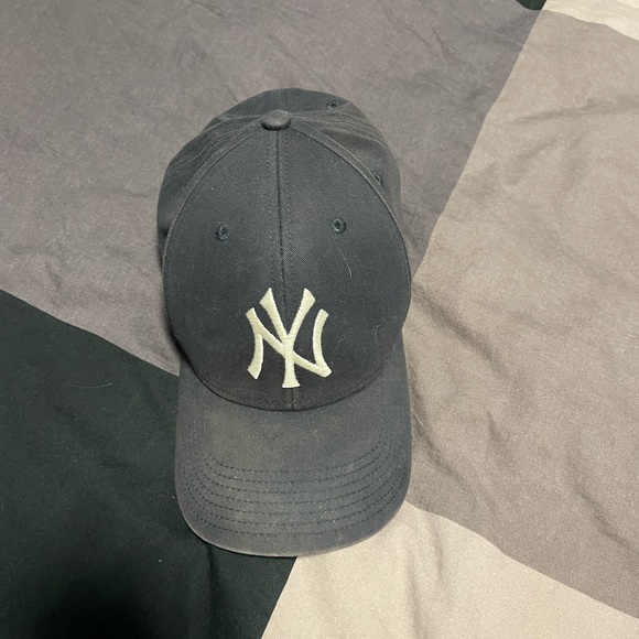 Hat - Picture 1 of 3